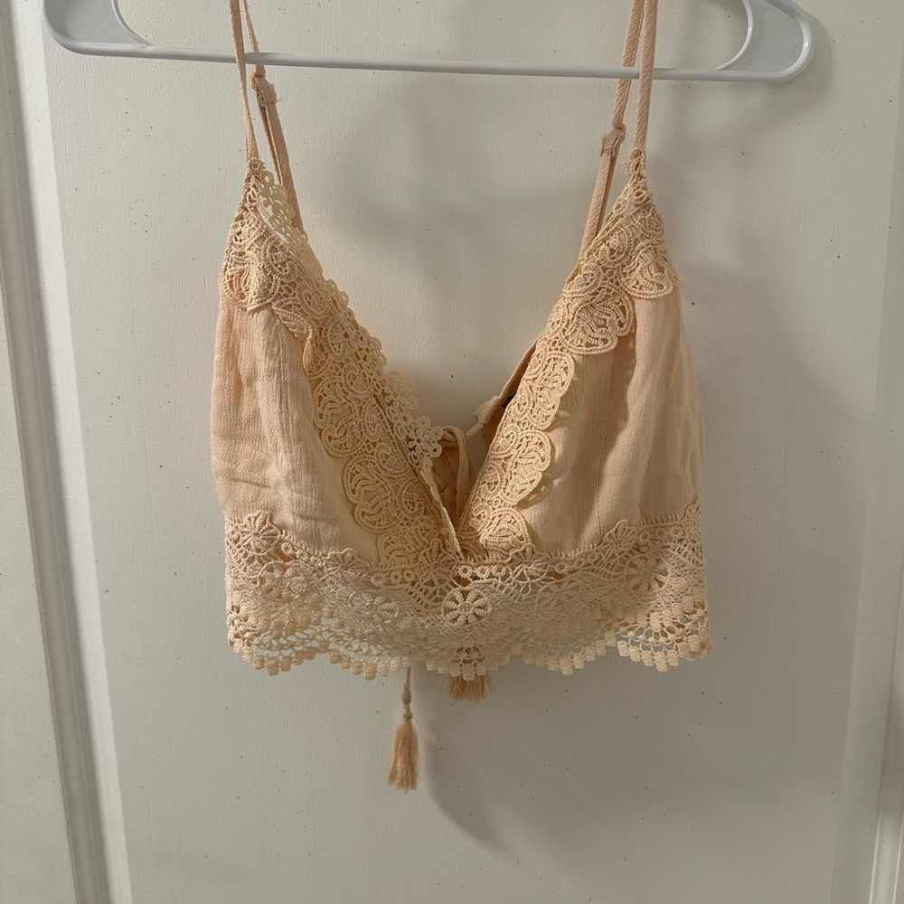 Delicate Lace Beige Bralette